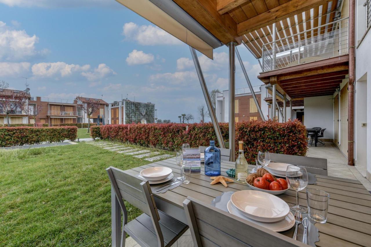 Borgo Gasparina Family Apartments Castelnuovo del Garda Exterior photo